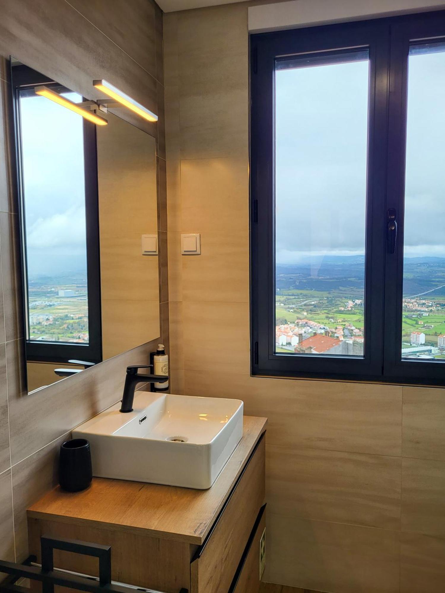 Apartamentos Do Mercado Covilhã Pokoj fotografie
